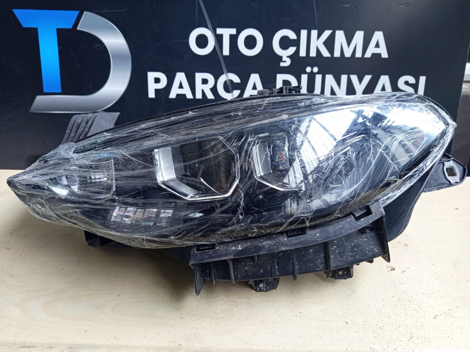 F�AT EGEA  SOL FAR BEY�NL� (16-21)